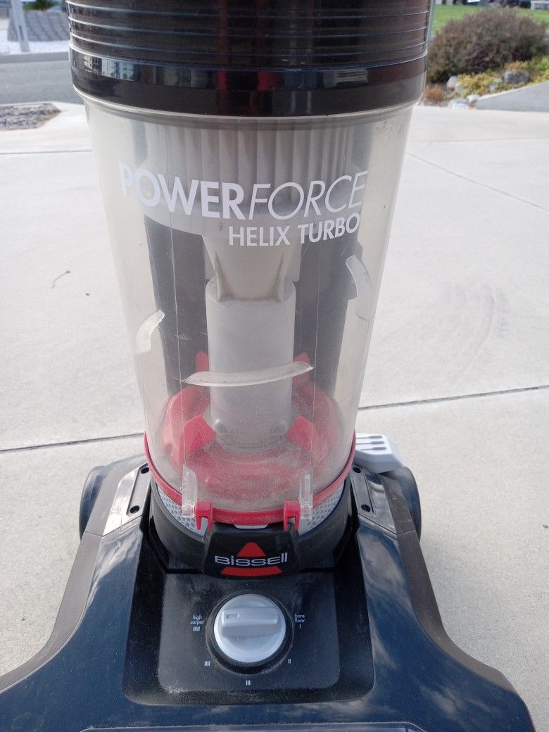 Bissell Turbo Vacuum Cleaner