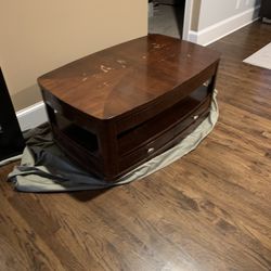 Free Lift-top Coffee Table