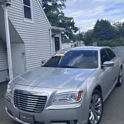 2012 Chrysler 300 limited