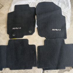2013-2018 toyota rav 4 original floor mats