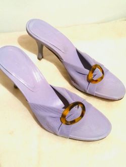Donald Pliner Kitten Heels Sz 7.5 purple