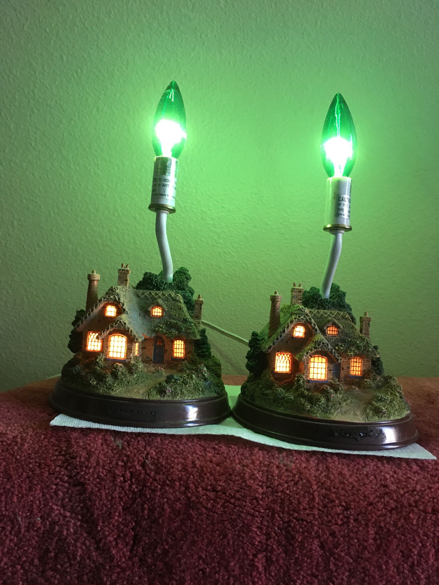 2 table lamps / night lights