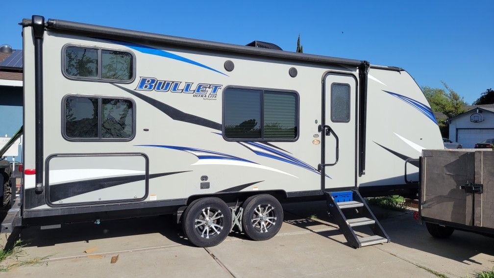 2020 Keystone Bullet 211BHSWE Used 