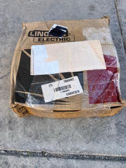 New Lincoln electric MIG welding wire carbon steel ,er70s-6,0.035 in,44lb steel spool asking $170  thank you