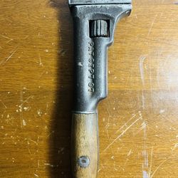 Deering Type. Adjustable Wrench/Spanner Vintage 9" Wooden Handled  Cleaned. 