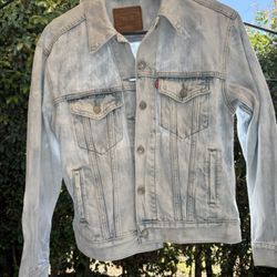 Levi’s  Washed Jean Jacket