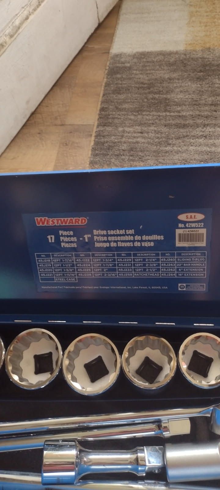 Westward 1 Inch Drive 17 Piece Socket And Ratchet Set