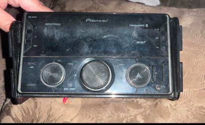 Pioneer color changing radio