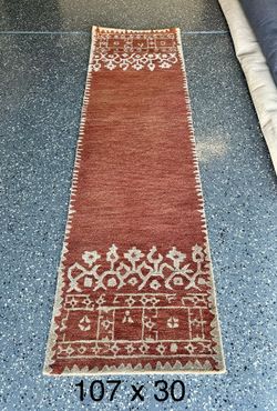 Pottery Barn Desa Bordered Hand-Tufted Wool Rug