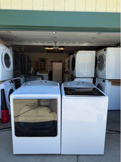 Kenmore Top Load Washer and Electric Dryer Set
