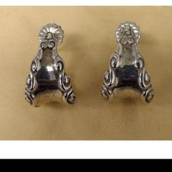 Class 8 curved sterling silver earrings .925