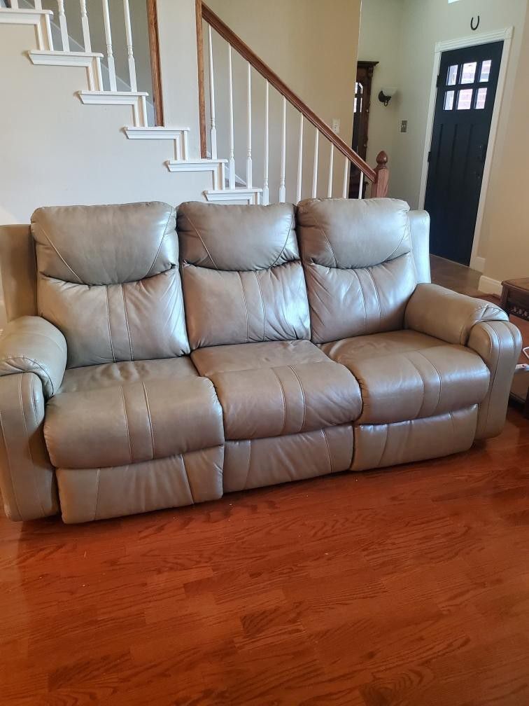  Tan Leather Couch With Love Seat