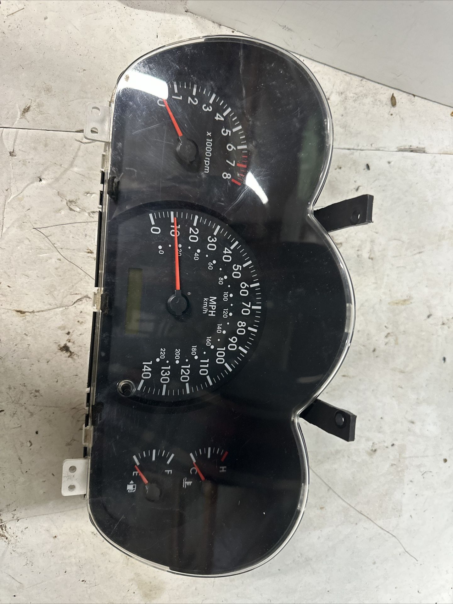 KIA SORENTO INSTRUMENT CLUSTER SPEEDOMETER MPH TACH ODOMETER 94001-2F200 #07