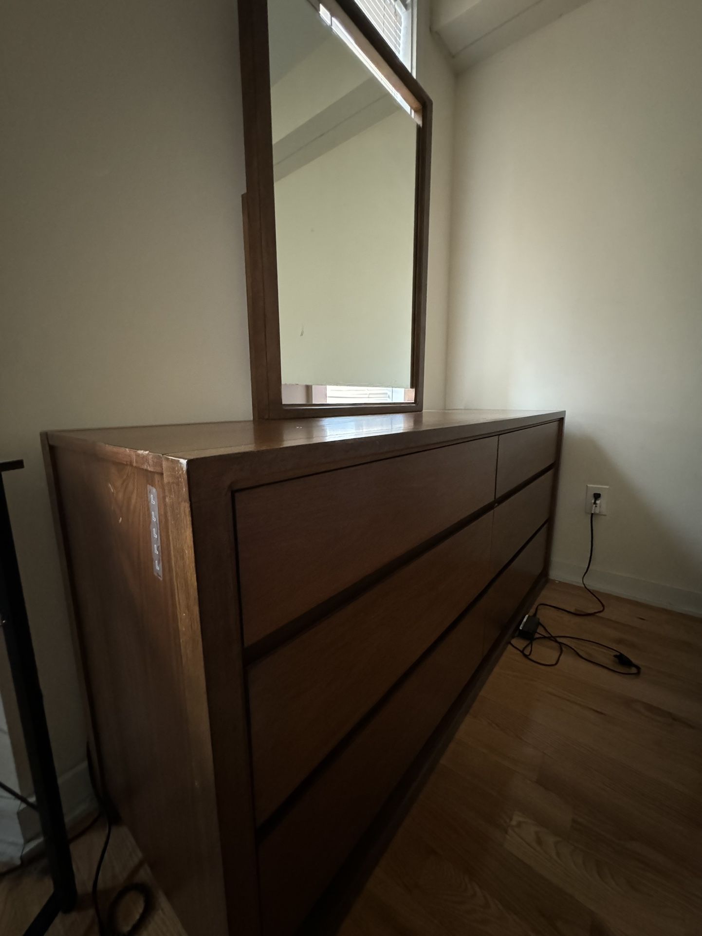 6-Drawer Dresser