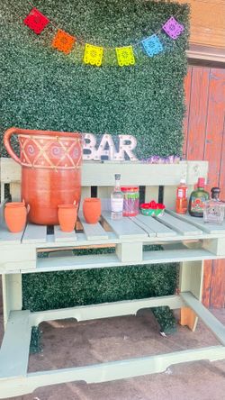 Pallet Bar