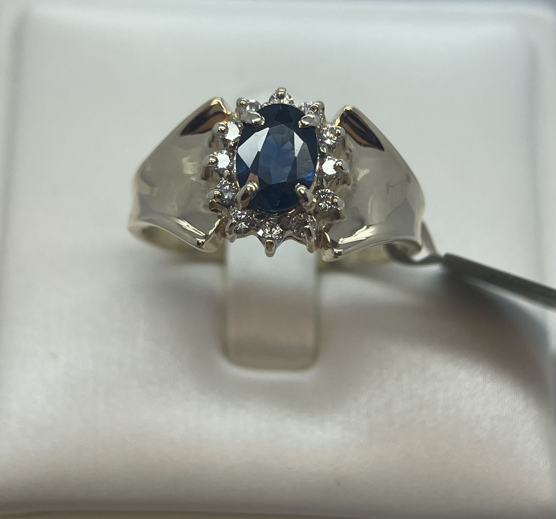 14K Gold Use. Dia Sapphire  