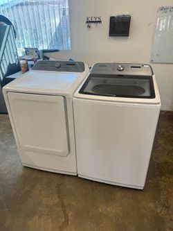 Used Samsung Washer Top Load and gas Dryer