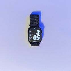 Apple Watch Nike Series 7 GPS, 45mm Midnight Aluminum Case