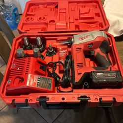 Milwaukee Expantion Tool 