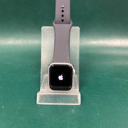 Apple Watch SE Silver 40mm GPS