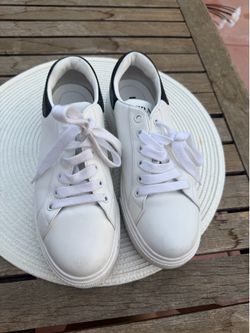 Prada Women’s Sneakers Authentic