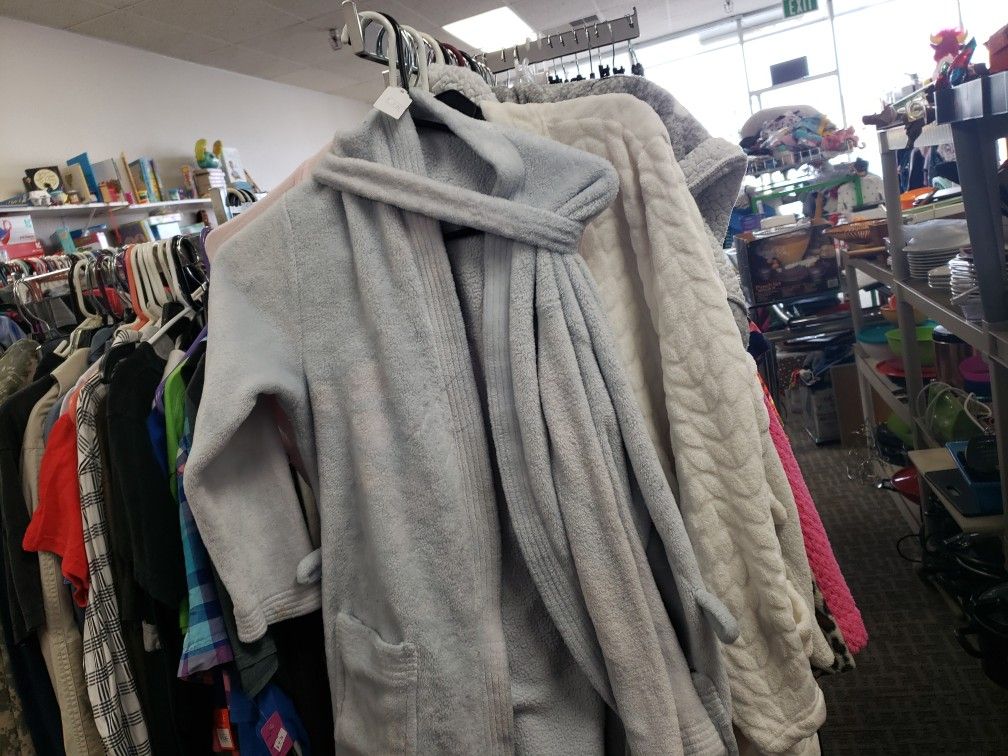 Robe Small Stained No Rope