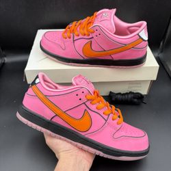 Size 7.5 - Nike SB Dunk Low Pro The Powerpuff Girls Blossom 2023