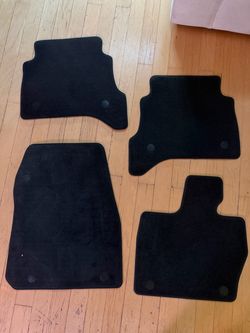 OEM Range Rover Sport Carpet Floor Mats – Black – Set of 4
