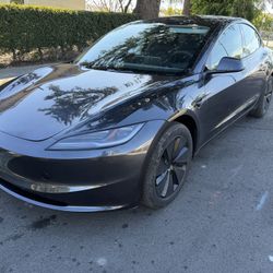 2025 Tesla Model 3