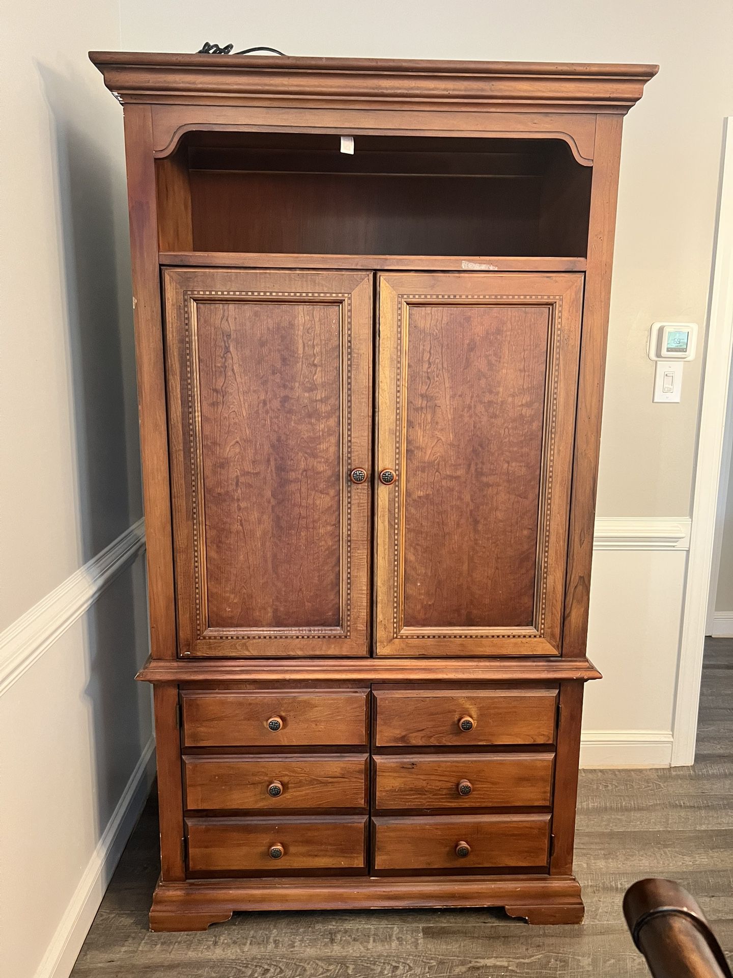 Armoire/Cabinet