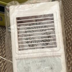 Japanese portable AC/Cooler