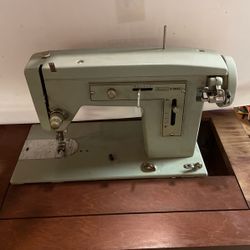 Sewing machine 