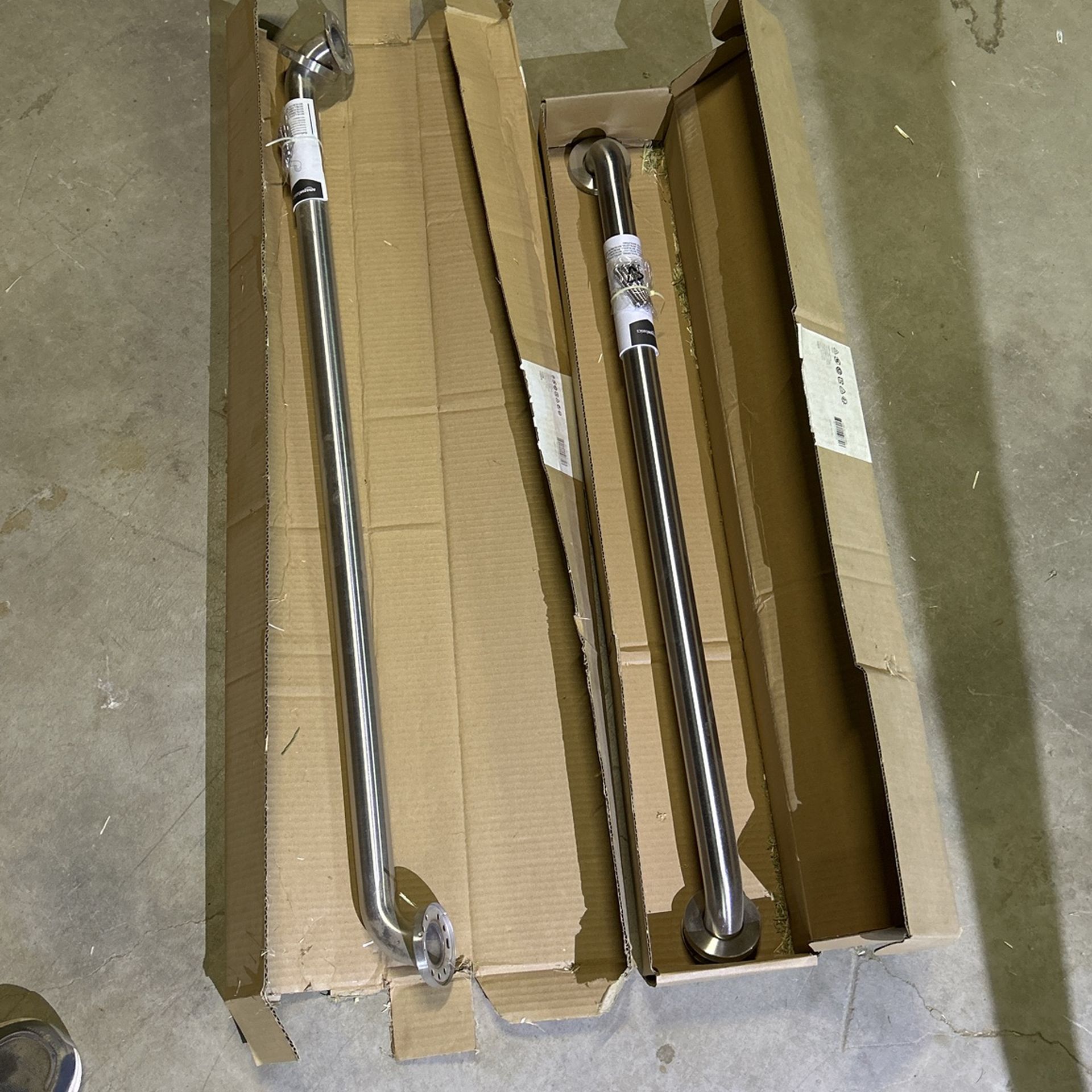 Handicap grab bars