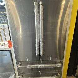 Thor Refrigerator In Stainless Steel 