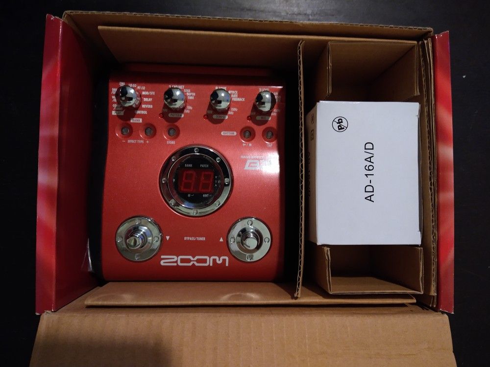 Zoom B2 Bass Guitar Effects Pedal