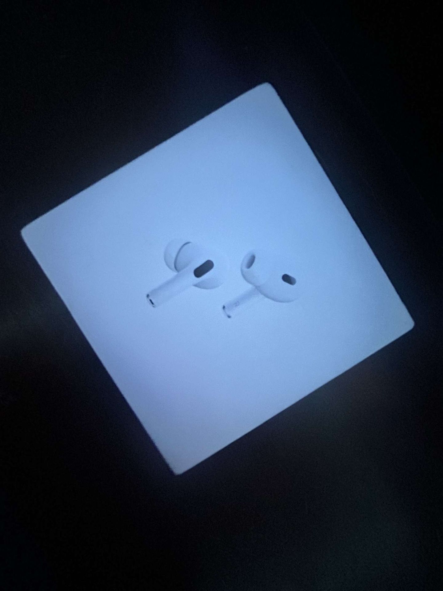 AirPods Gen 2