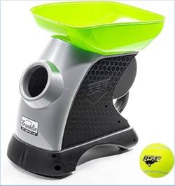 (NEW IN BOX) Ball Launcher