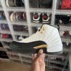 Air Jordan 12 Royalty