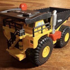 Tonka Strong Arm Dump Truck