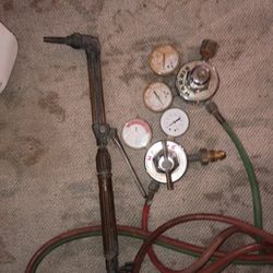 Industrial Welding Towards Lines And Gauges