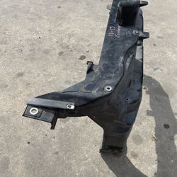 2011 2015 Ford Explorer Radiador Soport Parts 