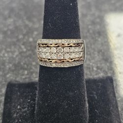 *On Sale* 14kt Two-Tone Diamond Wedding Band. (C-5) SIZE 6. TDW: 1.08 ASK FOR RYAN. #(contact info removed)80