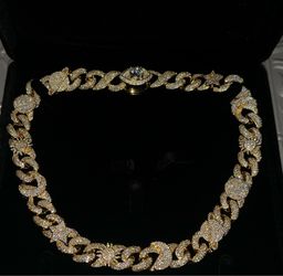 18k Gold plated eye-lock chain