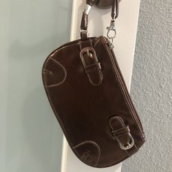 Wristlet purse