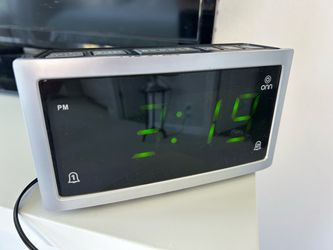 Digital alarm clock