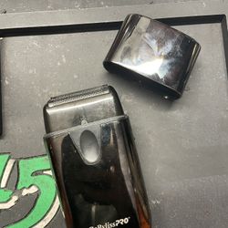 BABYLISS TRIMMERS AND SHAVER