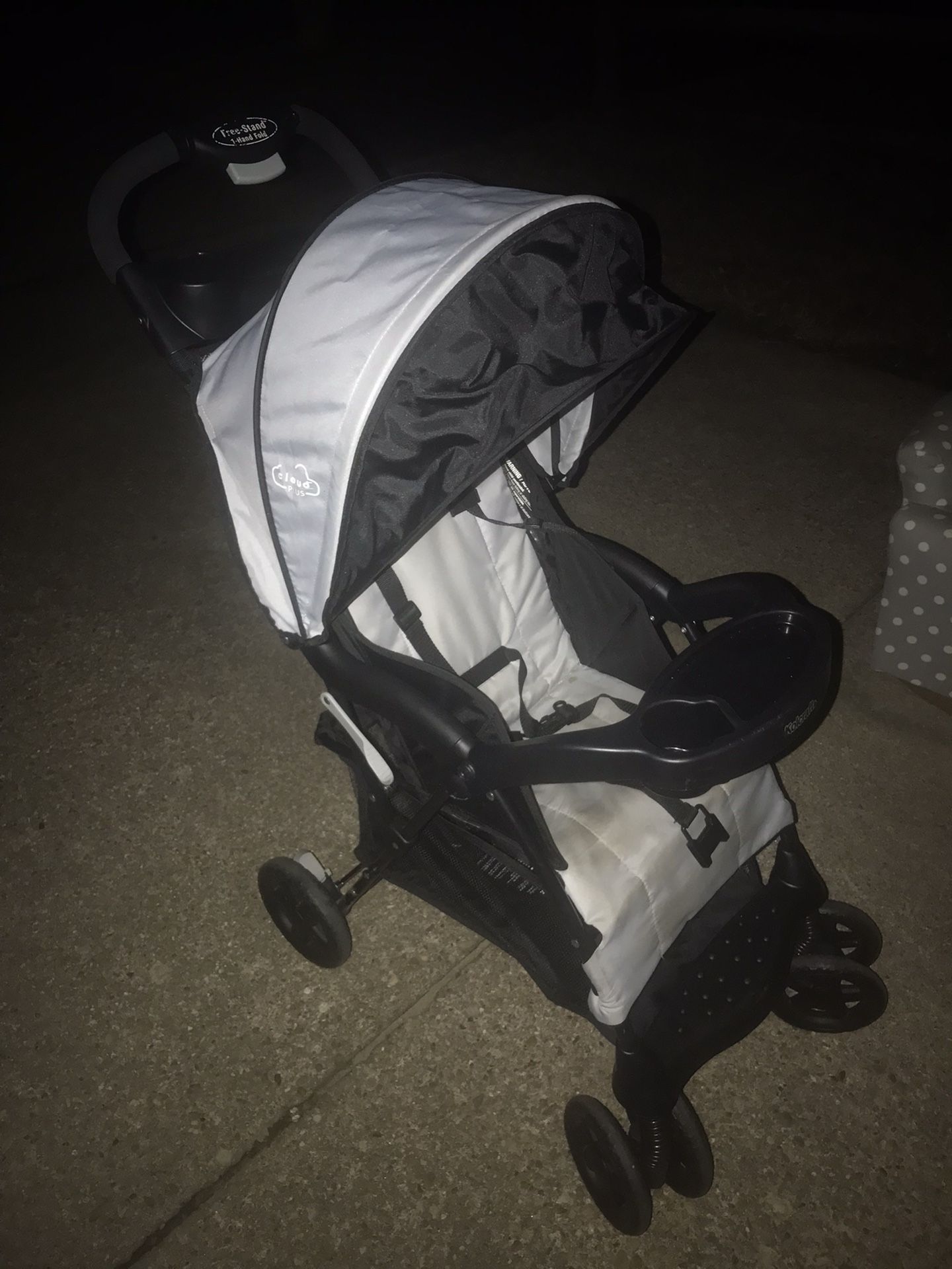 Very Nice Like New Fold Up Stroller Only $35 Firm