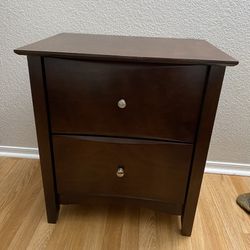 Brown Night Stand / Mueble Pequeño