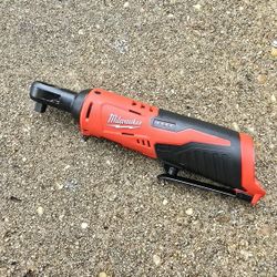 Milwaukee
Ratchet 12V Lithium-Ion Cordless 3/8 in. Ratchet (Tool-Only)