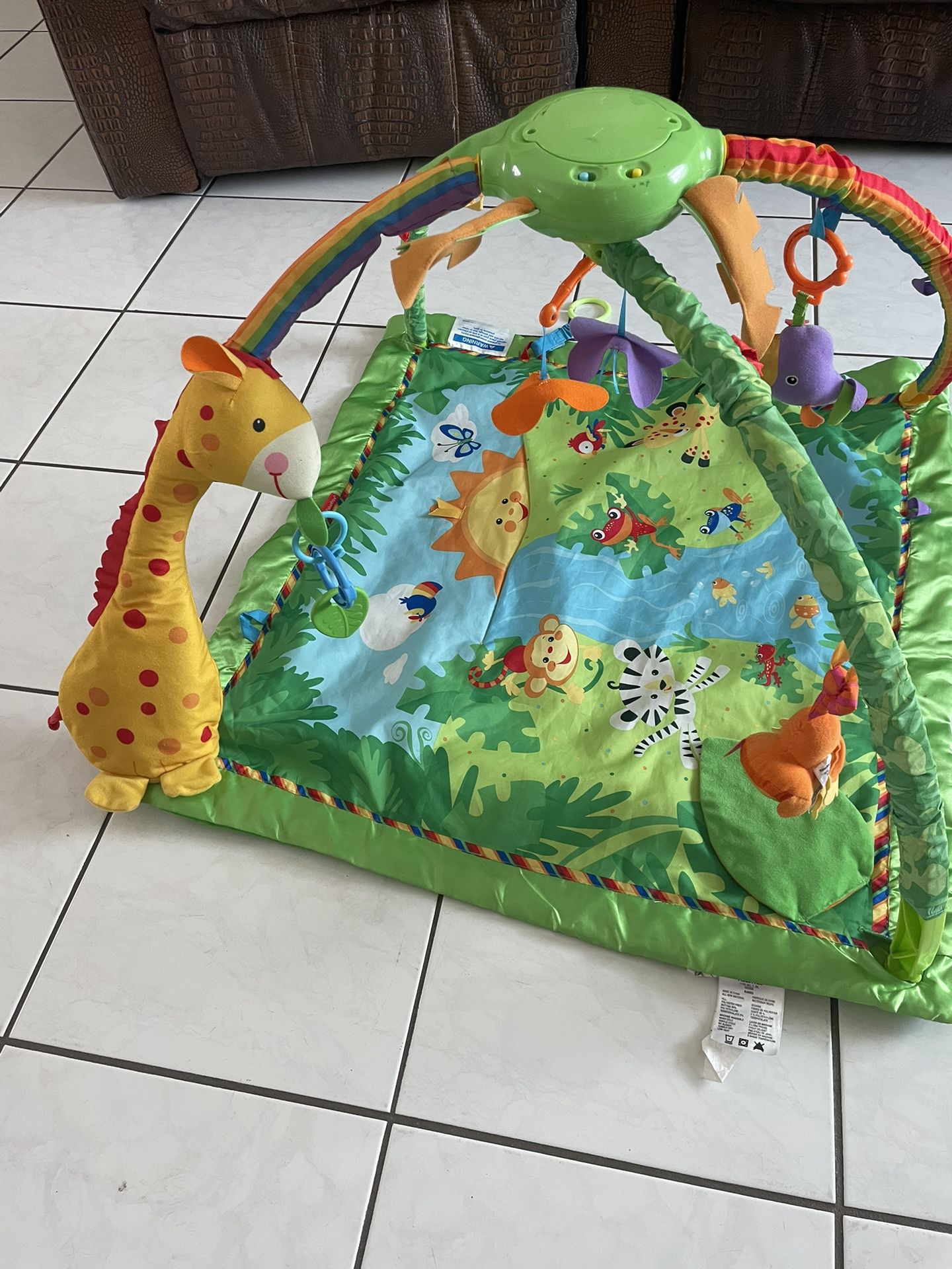 toy for the baby to play on the floor, very clean and beautiful with many toys and music and easy to store i
